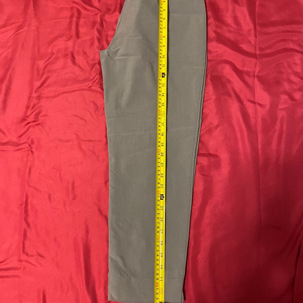 Capris - Picture 4 of 4